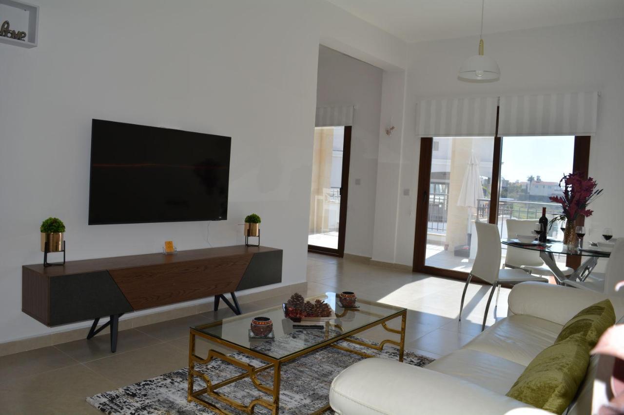 Eleona'S Royal Gardens By Yiota - Luxury 2 Bed Apartment In Exclusive Complex Peyia Bagian luar foto